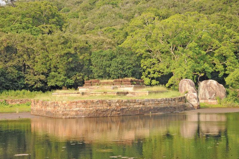කැළුදිය පොකුණ