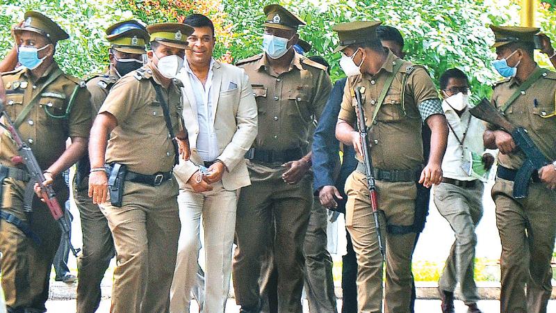 දැඩි රැකවල් මැද රන්ජන් බන්ධනගාරය වෙත රැගෙන ගිය අවස්ථාව