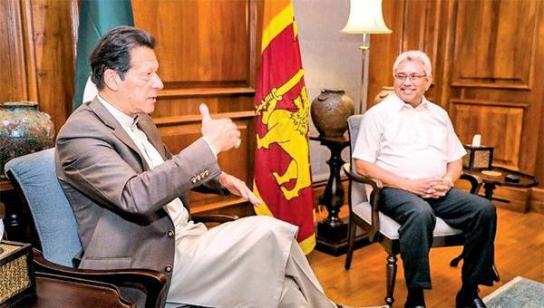 පකිස්ථාන අගමැති ඉම්රාන් ඛාන්; ජනාධිපති ගෝඨාභය රාජපක්ෂයන් සමඟ