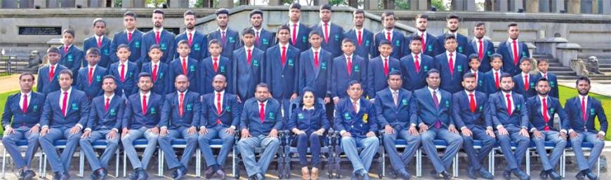 ලොව ප්රථම නිවුන් ක්රිකට් කණ්ඩායමේ සමූහ ඡායාරූපය