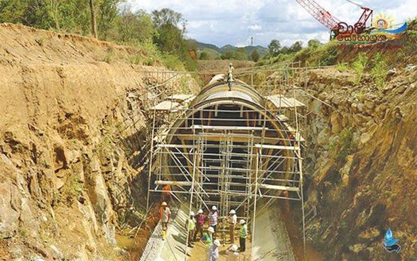 මොරගහකන්ද ව්යාපෘතියට අනුබද්ධ උතුරු මැද මහ ඇළේ ඉදිකිරීම්