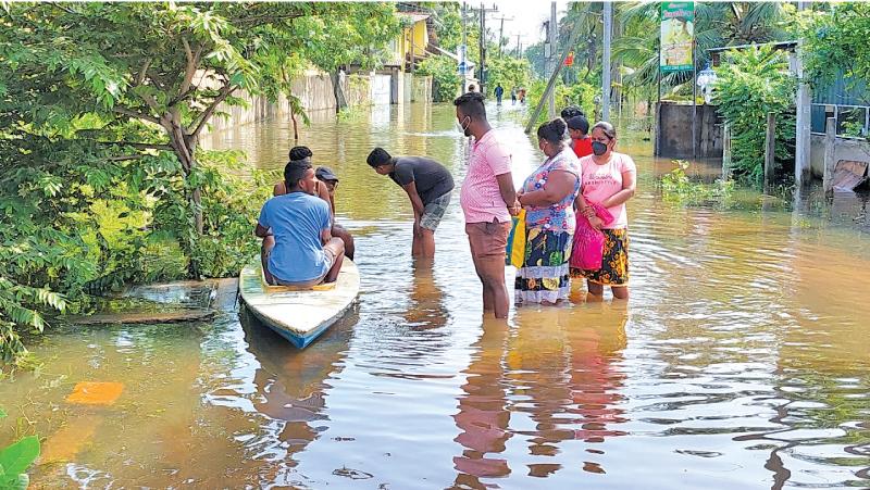 හලාවතට ගැලූ ගංවතුර