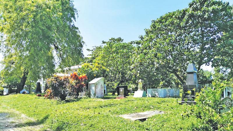 ‘භූතයාගේ’ ක්රියාවට සම්බන්ධයැයි කියන දිබ්බැද්ද පොදු සුසාන භූමිය