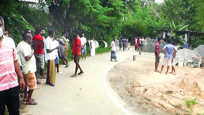 ජාලිය පරා­ක්‍රම මහ­තාගේ බ්ලොක් ගල් ව්‍යාපා­රය පව­ත්වා­ගෙන ගිය ස්ථානය.  ලොරි රථය නවතා තිබී ඇත්තේ මෙම ස්ථාන­යේයි.