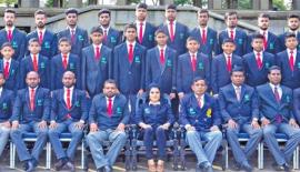 ලොව ප්‍රථම නිවු­න් ක්‍රිකට් කණ්ඩායමේ සමූහ ඡායාරූපය