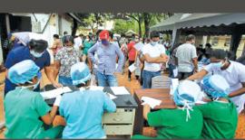 පී.සී.ආර්. පරීක්ෂණයක් සඳහා ගාල්ලේ පුද්ගලයන් ලියාපදිංචි කිරීමක්