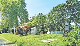 ‘භූතයාගේ’ ක්‍රියාවට සම්බන්ධයැයි කියන දිබ්බැද්ද පොදු සුසාන භූමිය
